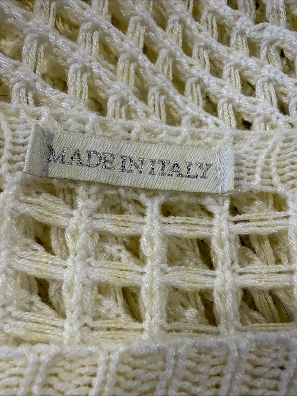 Made in Italy Light Yellow Open-Weave Women’s Sweater Cover-Up - Picture 5 of 6